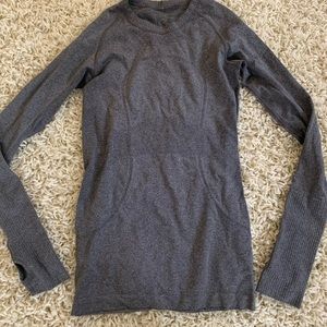 Luluemon swiftly tech long sleeve